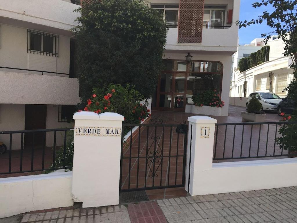 Edificio Verdemar - Stunning 1 Bed Apartment With Pool & Sea Views Nerja Exterior photo