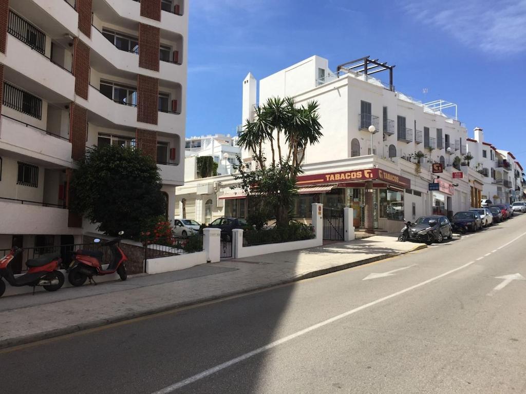 Edificio Verdemar - Stunning 1 Bed Apartment With Pool & Sea Views Nerja Exterior photo